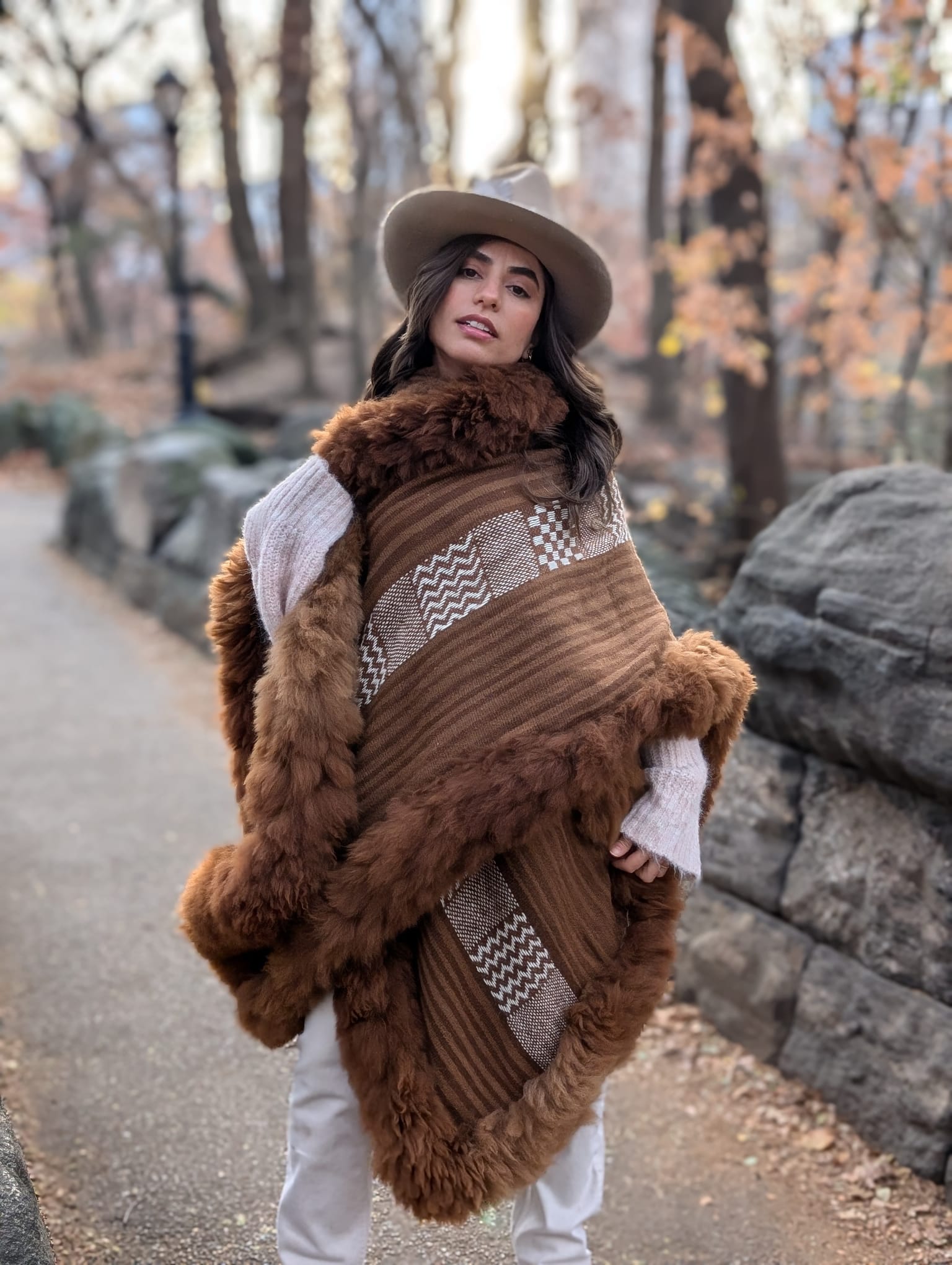Alpaca Ruana Brown in White Pattern Stripes