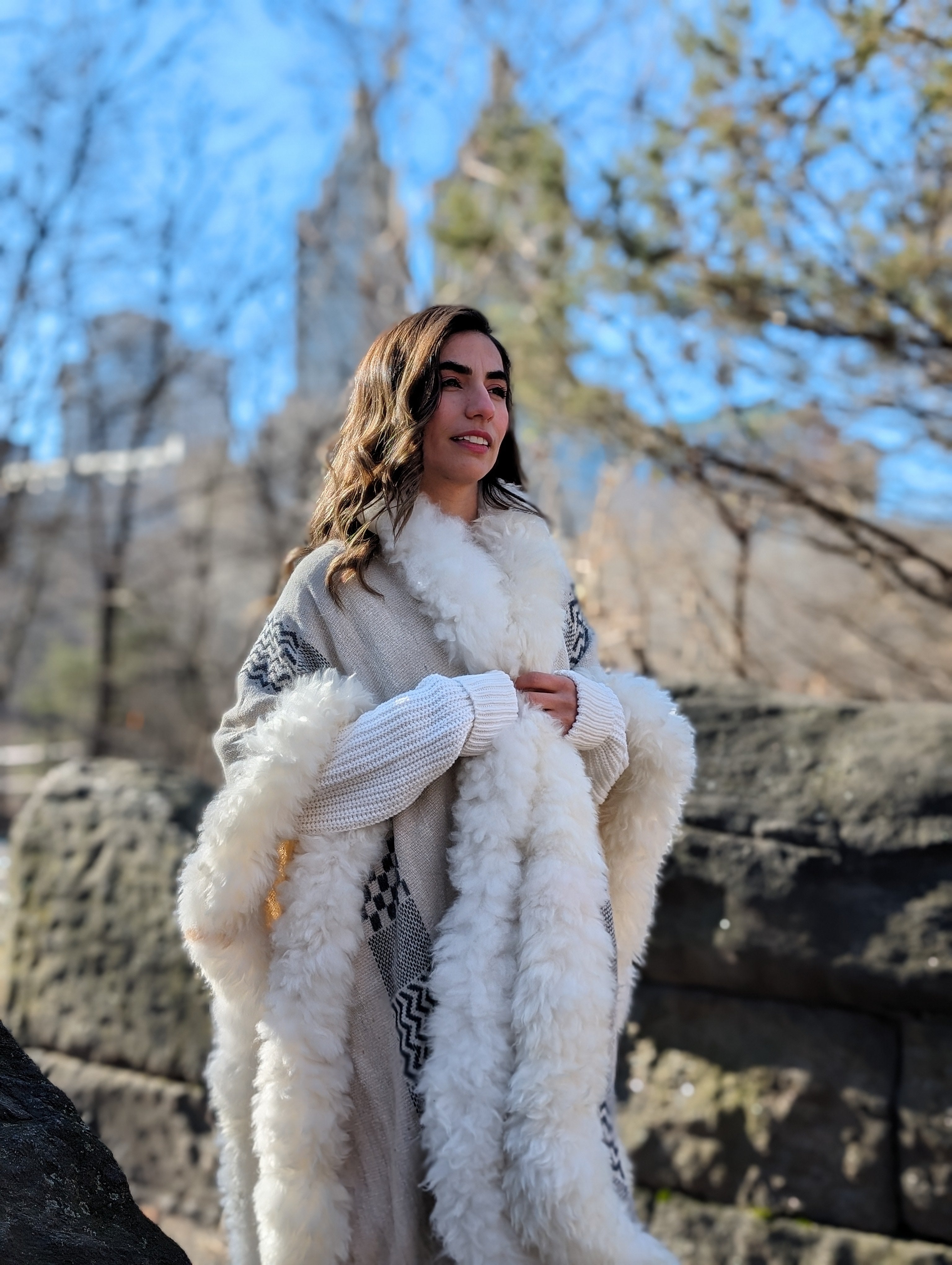 Alpaca Ruana in White