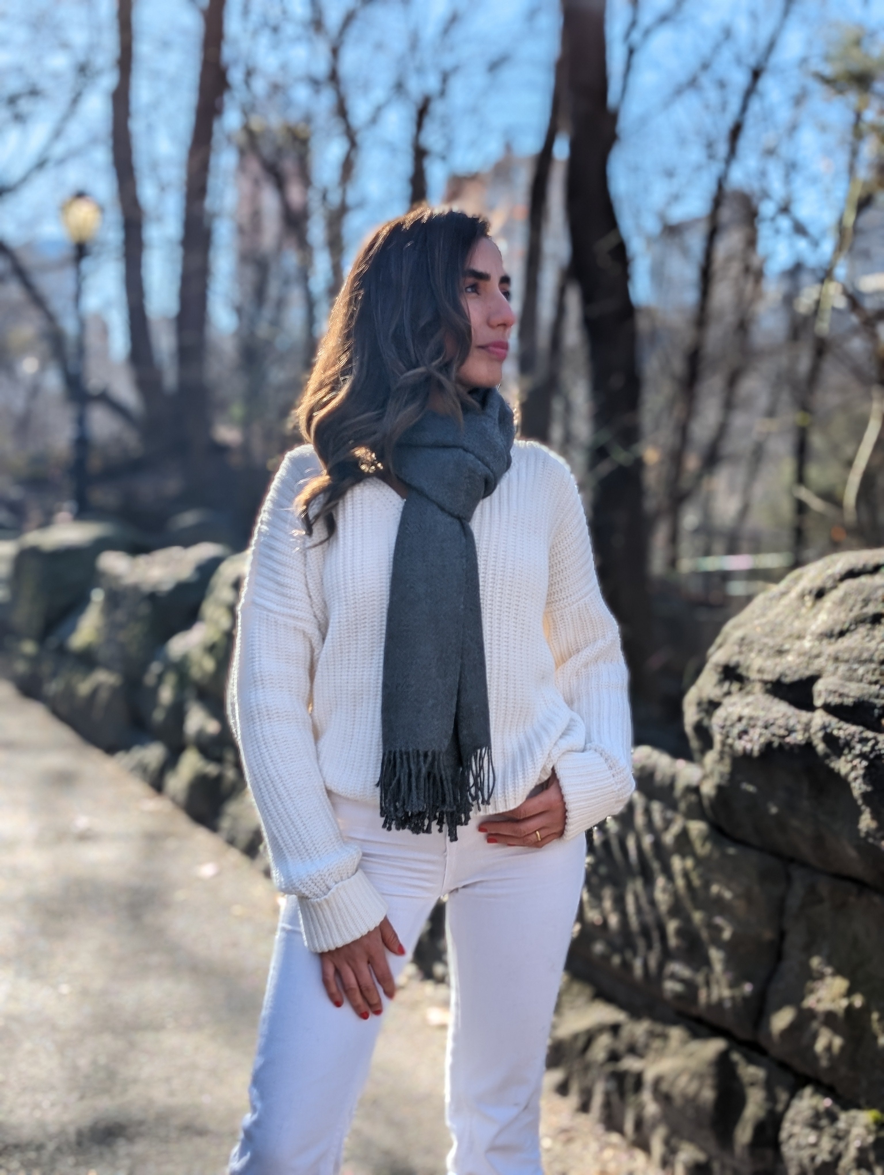 Emine Stole Charcoal Gray Outside